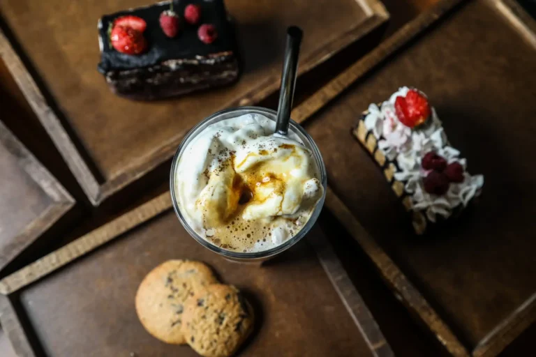 Kaffee in Desserts verwenden: Tiramisu, Kaffee-Kuchen und mehr mit FoxKaffee